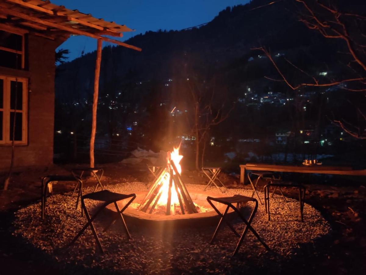 Himtrek Riverside Camps & Hostel Manali Eksteriør billede