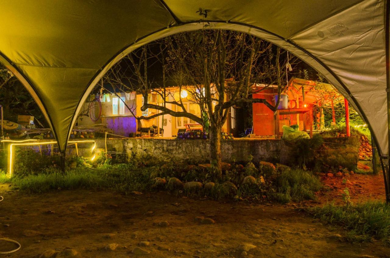 Himtrek Riverside Camps & Hostel Manali Eksteriør billede